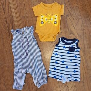 Newborn - 3 Month Bundle GAP Romper Onesie